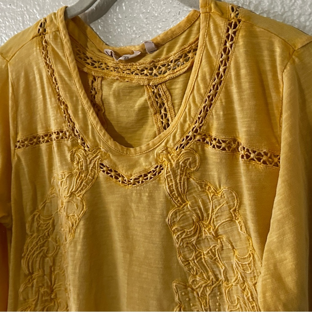 🌻3 for $13🌻 Soft Surroundings |  100 % Cotton Yellow Top, Embroidery Sz Petite L - Picture 3 of 9